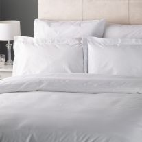 130 thread count cotton rich duvet cover with four pillows