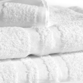 V450 100% Cotton Bath Sheet - 90 x 150cm