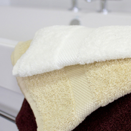 V475 100% Cotton Coloured Face Cloths
